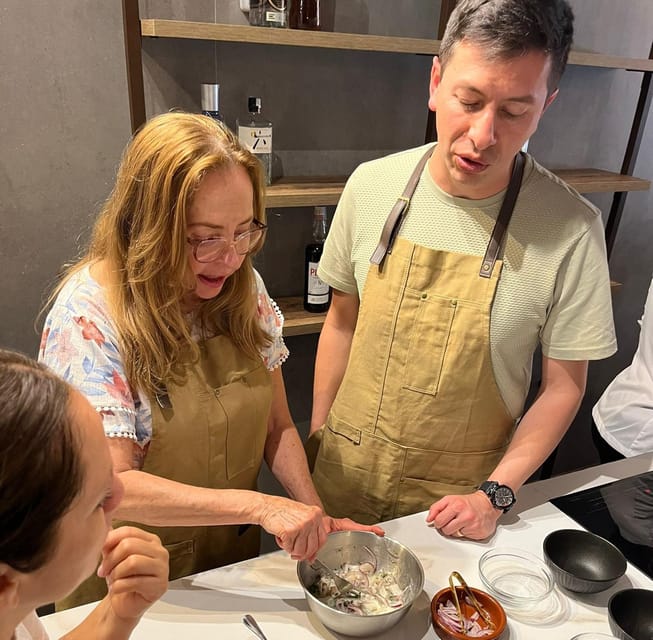 Palma: Mediterranean Cooking Class with Drinks - Cooking at Omare beside Palma’s Olivar market