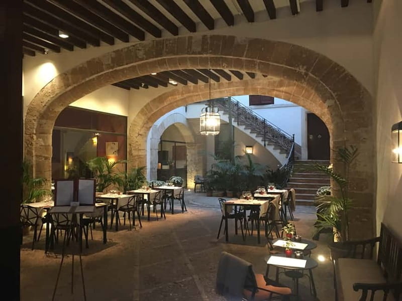 Palma Old Town Insider Tour with visit of the Cathedral - A two-hour walk through Palma’s old town