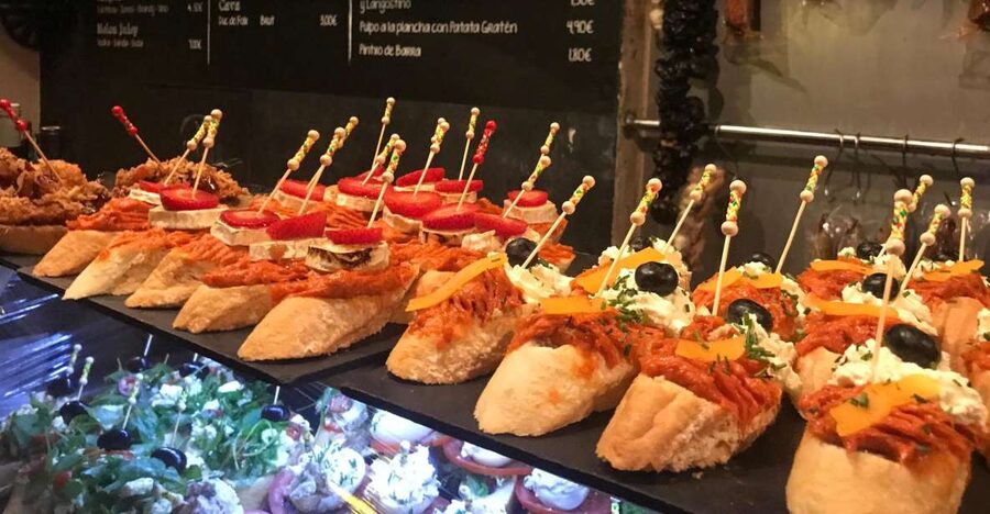 Palma Old Town Sunset Tour and Food Tastings - Starting beside La Almudaina