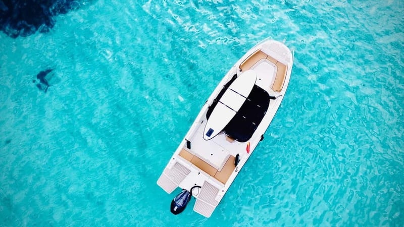 Palma: Private Boat Tour in Mallorca with Snorkel and Paddle - Cala Blava, Illetas, and Cala Viñas from the sea