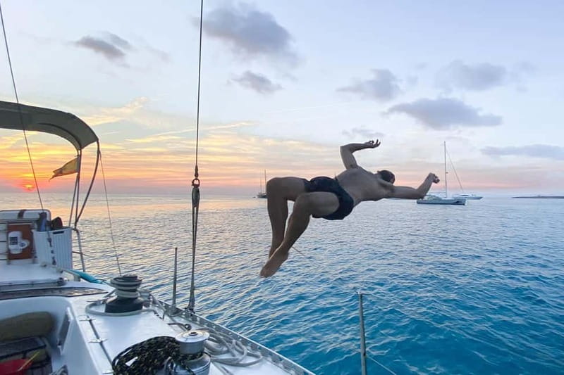 Palma: Private Half-Day Sailing Trip with Tapas & Drinks - The human side of the trip