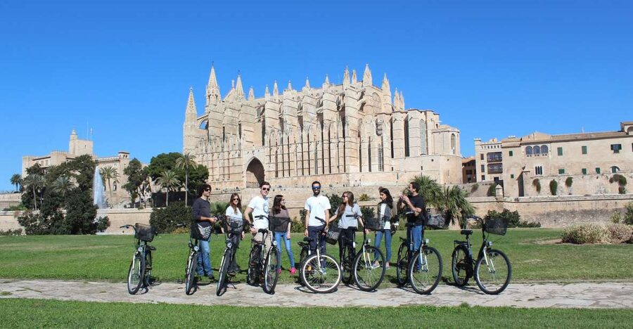 Palma Shore Excursion Bike Tour (Transfer Included) - La Lonja, Parc de la Mar, and the bay views