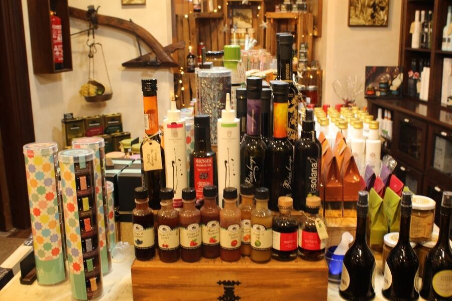 Palma Tour with Wine and Tapas Tasting - What the three-hour schedule means for you