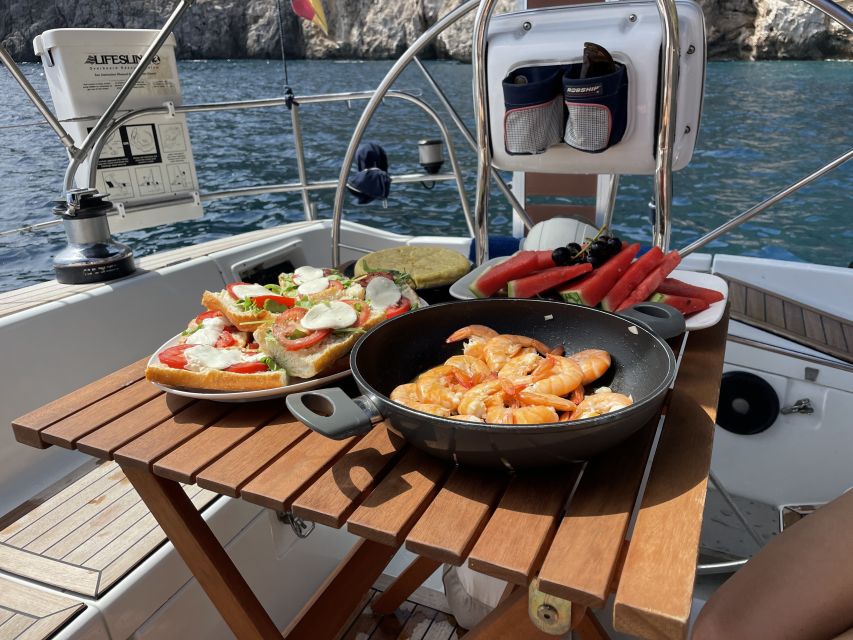 Pollenca/Alcudia : Day Sailing Cap de Formentor - Following the coast toward Cap de Formentor