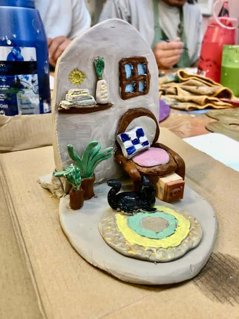 Pottery in the Heart of Palma’s Old Town - Choosing between painting and making pottery