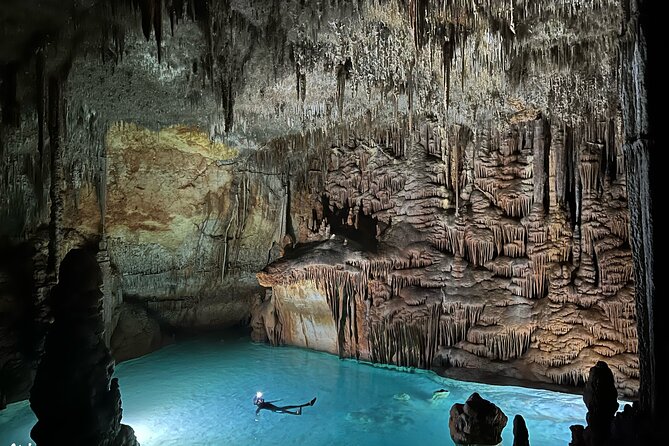 PREMIUM TOUR : Enjoy aquatic caves with caving guides - Is $101.20 good value for four hours?