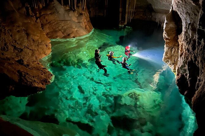 PREMIUM TOUR : Enjoy aquatic caves with caving guides - Practical planning for a smoother morning