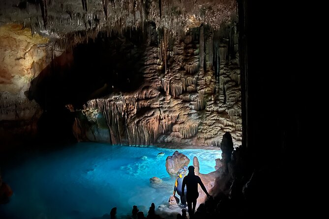 PREMIUM TOUR : Enjoy aquatic caves with caving guides - What the guides add to the experience