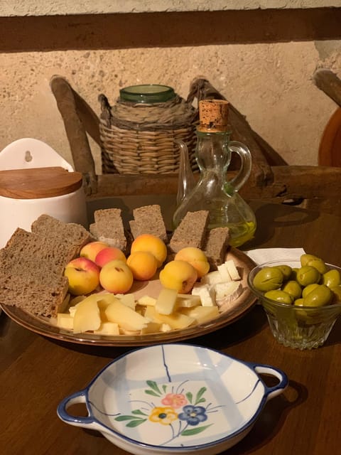 Private tour: Wine and tapas, experience real Mallorca - From Plaça dEspanya to Mallorca’s wine country