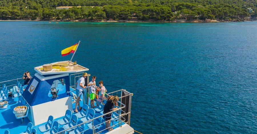 Puerto Pollença: Ferry to Formentor Beach - Crossing Pollença Bay in about 30 minutes