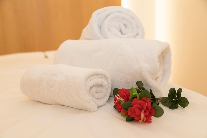 Romantic couple massage + SPA entry and private jacuzzi with cava - Packing advice for Mallorca Wellness SPA