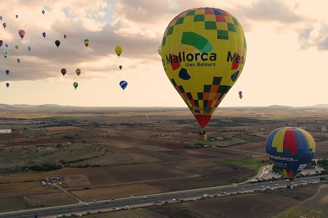 Romantic Sunrise Balloon Tour in Majorca - Arriving at the Globodrome Before 7:00 am