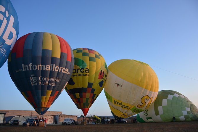 Romantic Sunrise Balloon Tour in Majorca - Breakfast and the Traditional Finish