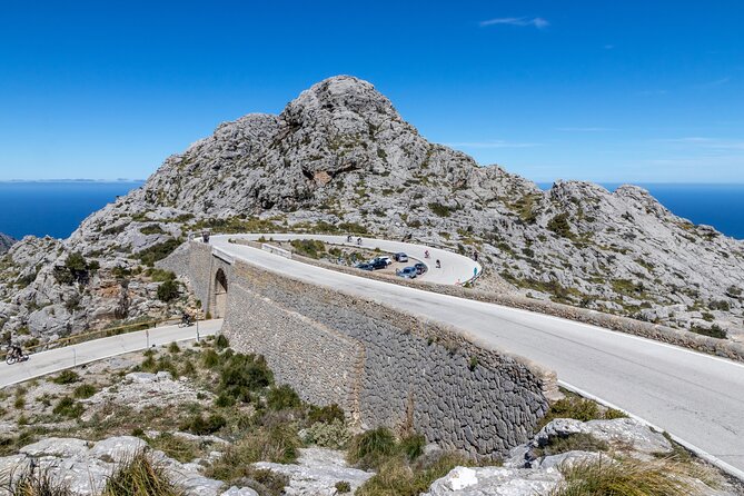 Scenic tour by Train, Tram and Boat through the lakes - Port Sóller and the short tram ride