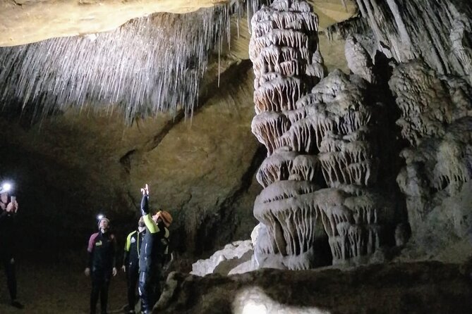 Sea Caving Cova Coloms No Transport - Walking and crawling through the underground chambers