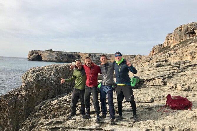Sea Caving Cova Coloms No Transport - Language and group size
