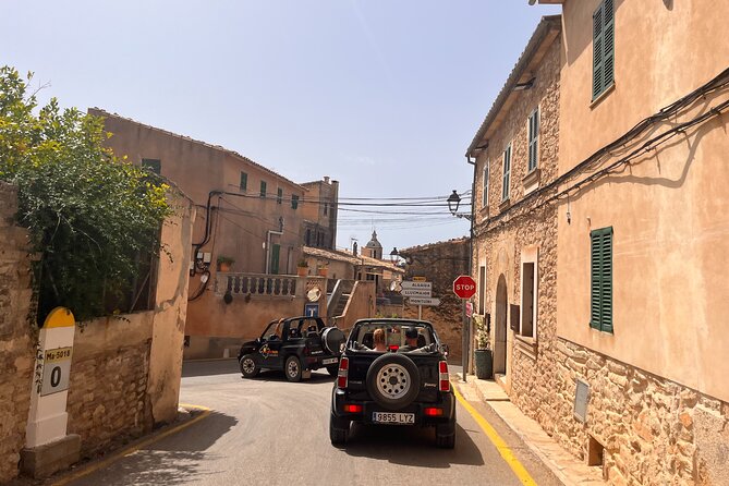 Self Drive 4x4 Off Road Jeepsafari Tour Mallorca - What the Guide Adds to the Day