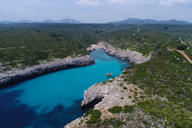 Snorkeling in the Natural Park of Mallorca by boat - Setting out from Porto Cristo
