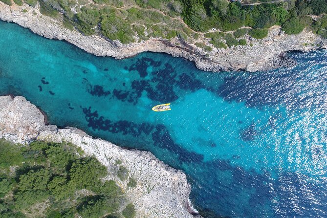 Snorkeling in the Natural Park of Mallorca by boat - A small boat experience with a friendly crew
