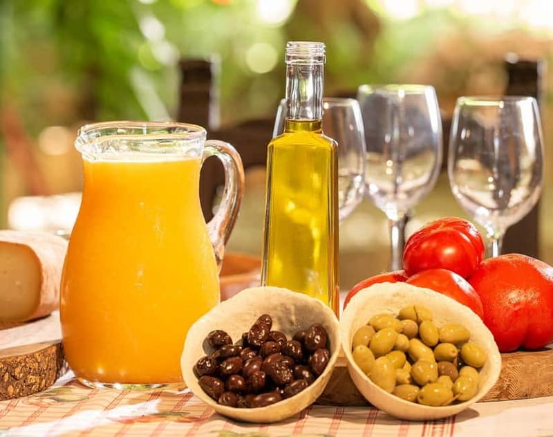 Sóller: Olive Oil Guided Tour and Tasting at Can Det Estate - Arriving at the 400-year-old Can Det house