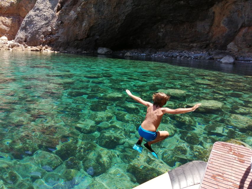 Soller: Sa Calobra & Cala Tuent Speedboat Tour - Torrent de Na Mora and the first cave
