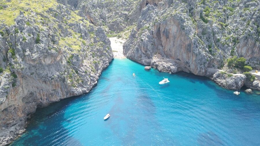 Soller: Sa Calobra & Cala Tuent Speedboat Tour - What the speedboat feels like in real use
