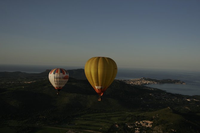 Sunrise and Sunset Experience Hot Air Balloon Ride Mallorca - Landing in a field, not at a runway