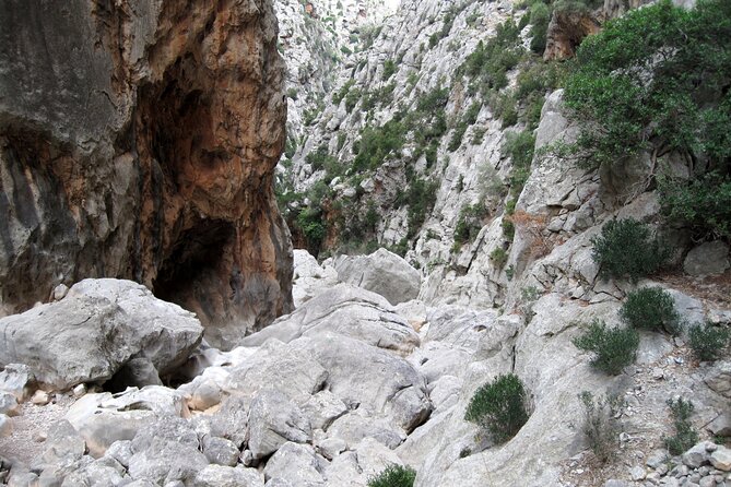 Torrent de Pareis - Scrambling through the Natural Monument