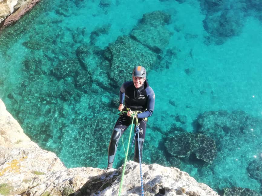 Visit to the Coloms water cave - The four-hour route from briefing to beach