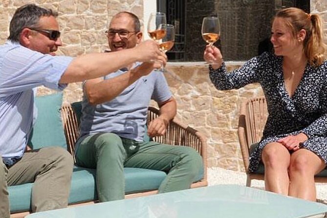 Wine tasting with wines from the smallest wineries in Mallorca - The dispenser adds flexibility after the five pours